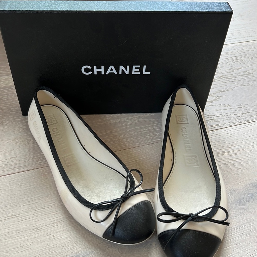 Chanel flats
